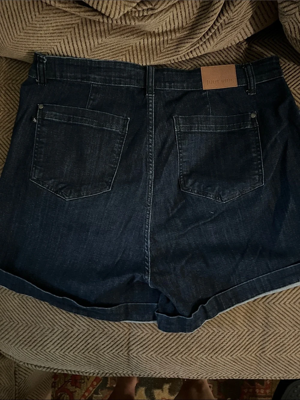 Judy Blue Dark Wash Denim Shorts - Picture 2 of 3
